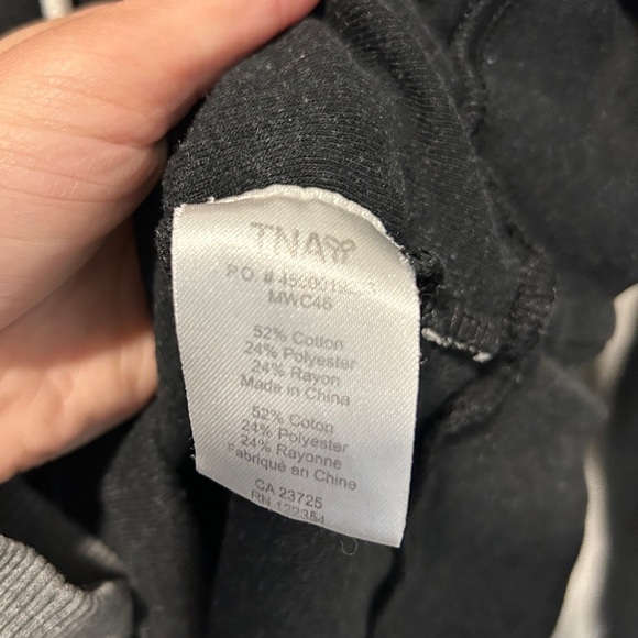 ARITZIA TNA GREY L/S Hoody Shirt ✨ size XS - Picture 5 of 5